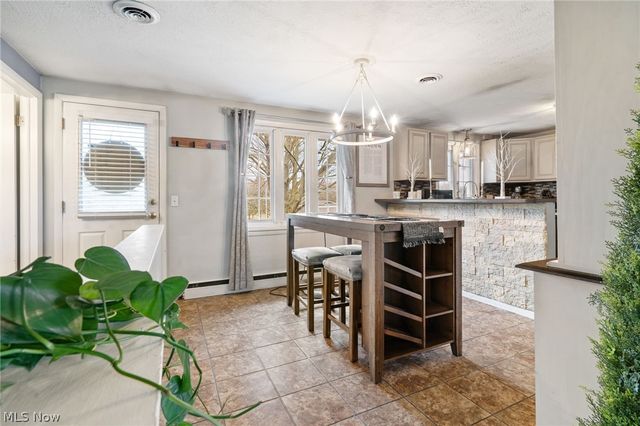 5147 Broadway Avenue NE, Louisville, OH 44641
