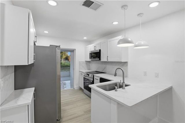 7599 Winged Foot DR, Fort Myers, FL 33967