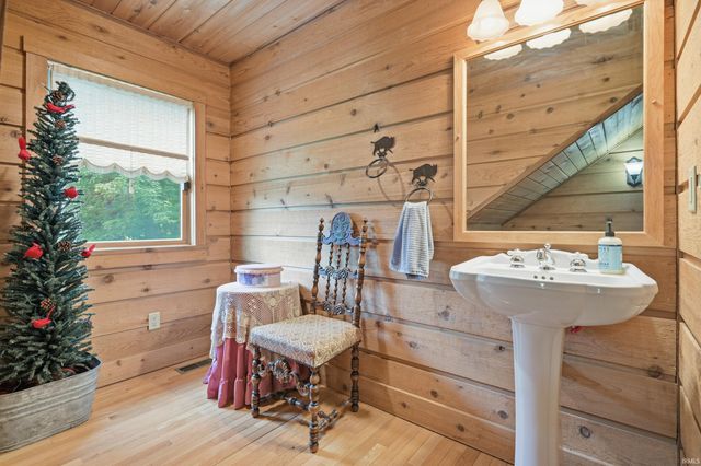434 W Hauenstein Road, Huntington, IN 46750