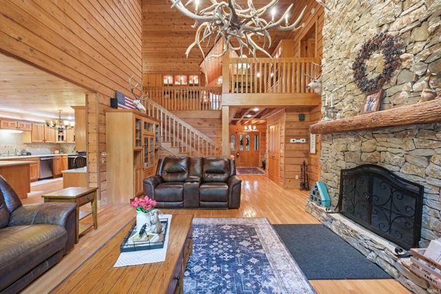 434 W Hauenstein Road, Huntington, IN 46750