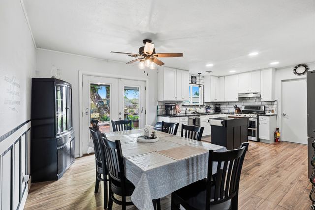 6109 Alvis Circle SW, Albuquerque, NM 87105