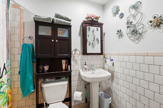 6109 Alvis Circle SW, Albuquerque, NM 87105