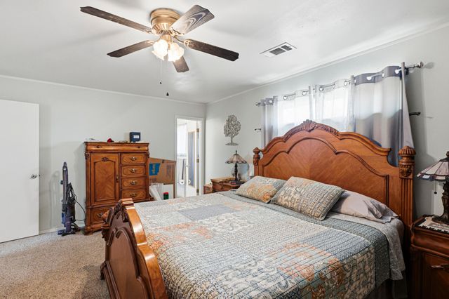 6109 Alvis Circle SW, Albuquerque, NM 87105
