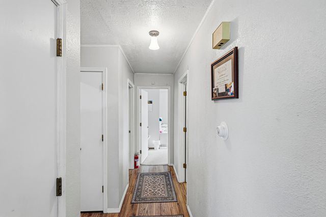 6109 Alvis Circle SW, Albuquerque, NM 87105
