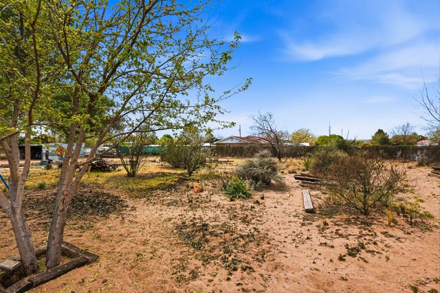 6109 Alvis Circle SW, Albuquerque, NM 87105