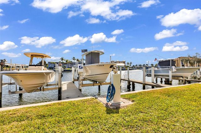3308 PURPLE MARTIN DRIVE 122, Punta Gorda, FL 33950