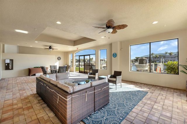 3308 PURPLE MARTIN DRIVE 122, Punta Gorda, FL 33950