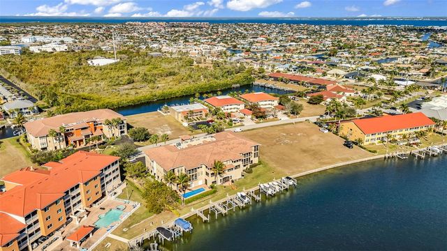 3308 PURPLE MARTIN DRIVE 122, Punta Gorda, FL 33950