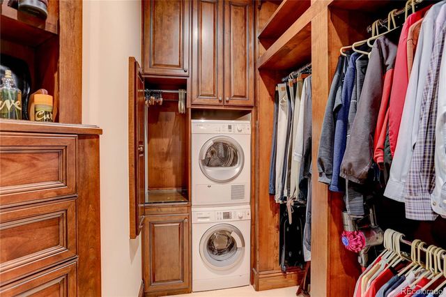 1880 Mallard Drive, Broomfield, CO 80020