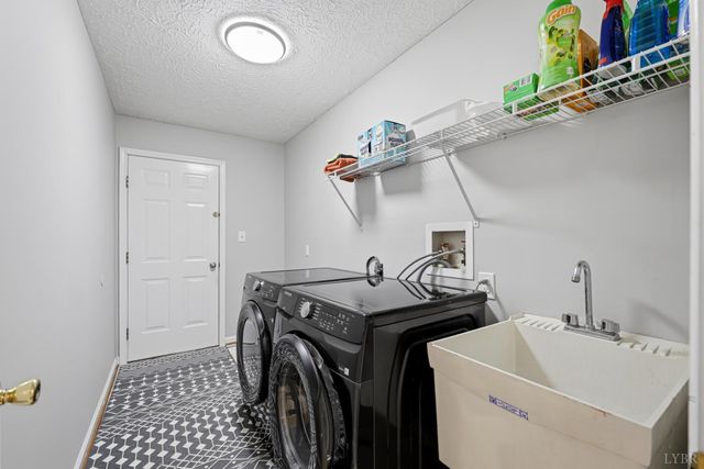 106 Eastwind Drive, Forest, VA 24551