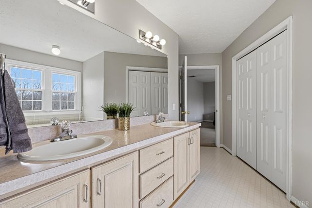 106 Eastwind Drive, Forest, VA 24551