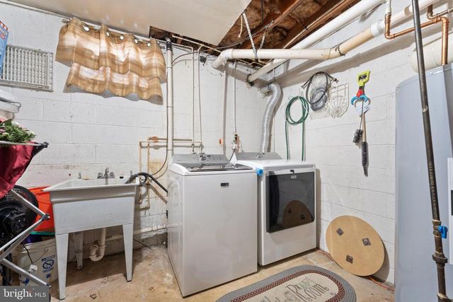 7105 PULLEN DR, Fredericksburg, VA 22407