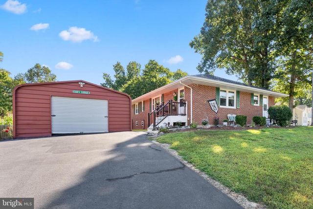 7105 PULLEN DR, Fredericksburg, VA 22407