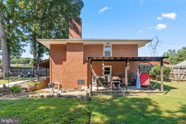 7105 PULLEN DR, Fredericksburg, VA 22407