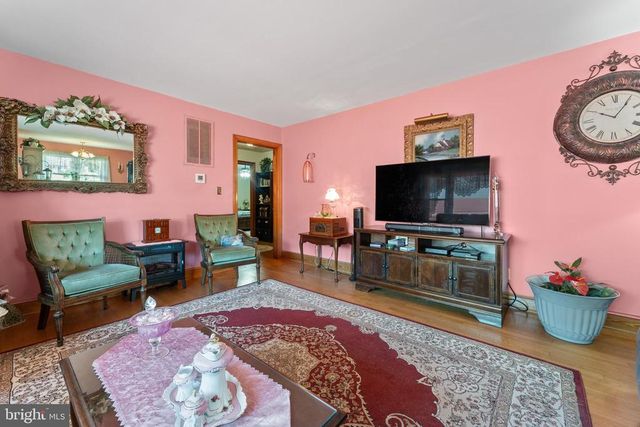 7105 PULLEN DR, Fredericksburg, VA 22407