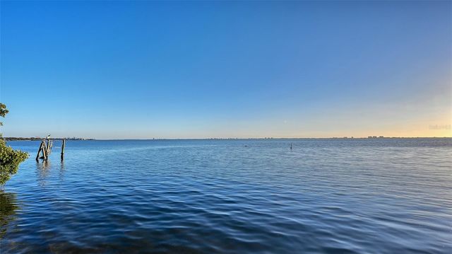 7322 WESTMORELAND DRIVE, Sarasota, FL 34243