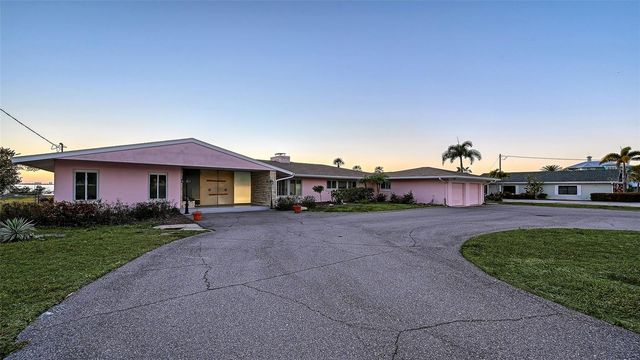 7322 WESTMORELAND DRIVE, Sarasota, FL 34243