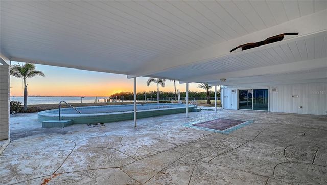 7322 WESTMORELAND DRIVE, Sarasota, FL 34243