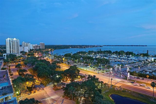 7322 WESTMORELAND DRIVE, Sarasota, FL 34243