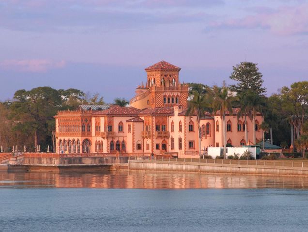 7322 WESTMORELAND DRIVE, Sarasota, FL 34243