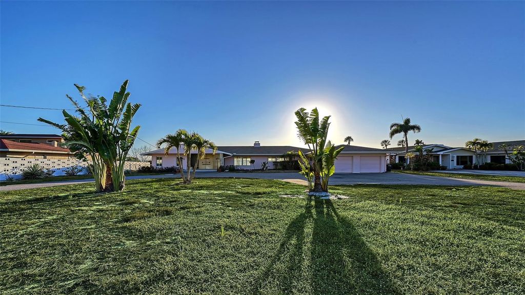 7322 WESTMORELAND DRIVE, SARASOTA, FL 34243 — photo 2