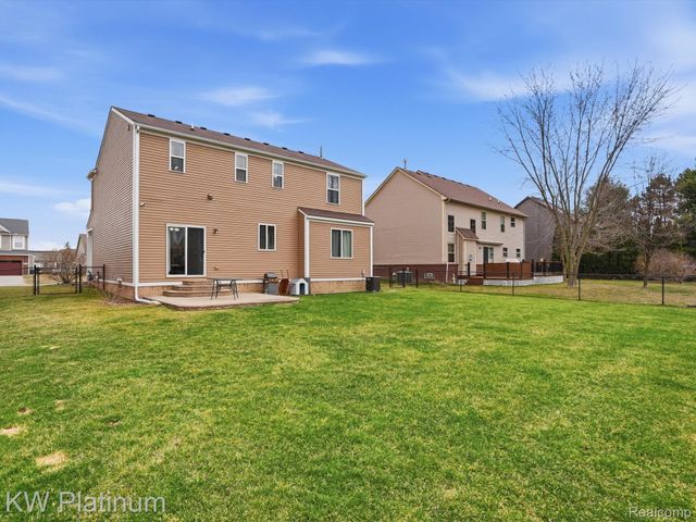 29384 Jennifer, New Baltimore, MI 48051