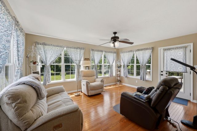205 Revere Way, Versailles, KY 40383
