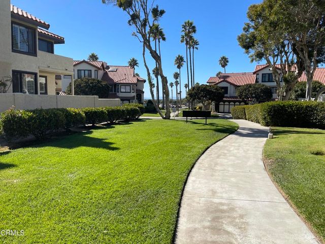 2240 Cannes Square, Oxnard, CA 93035