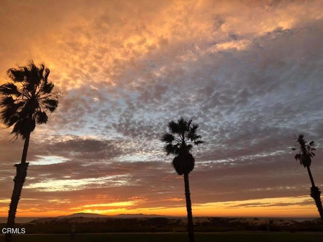 2240 Cannes Square, Oxnard, CA 93035