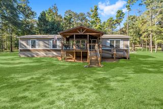 577 S Winding River Road, Oakhurst, TX 77364
