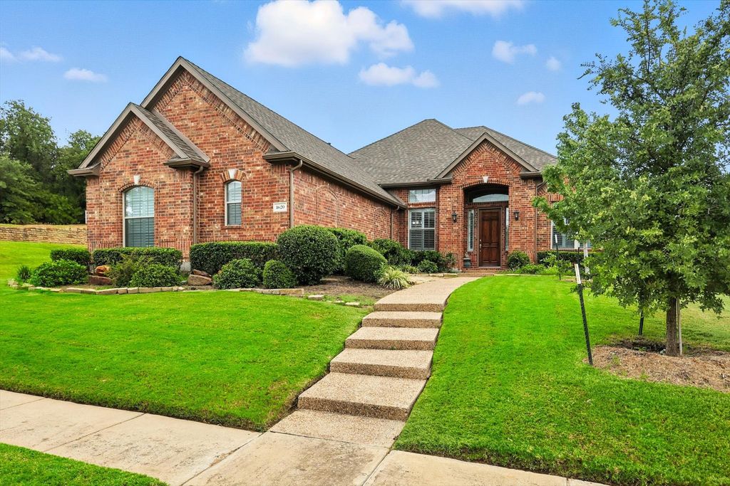 1620 Terrace Drive, Lantana, TX 76226