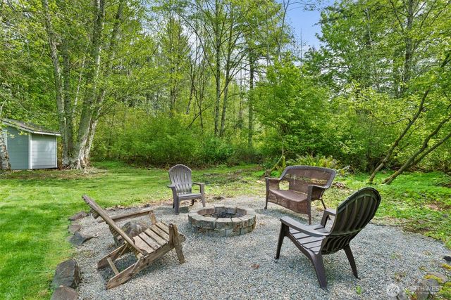 8110 Marilyn Court SW, Olympia, WA 98512