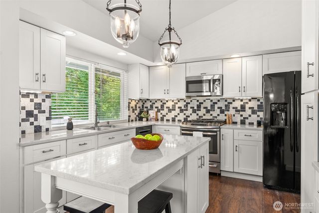 8110 Marilyn Court SW, Olympia, WA 98512