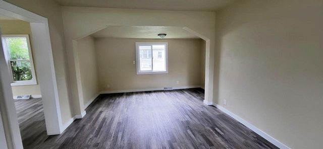 407 W oak Street, Sparta, WI 54656