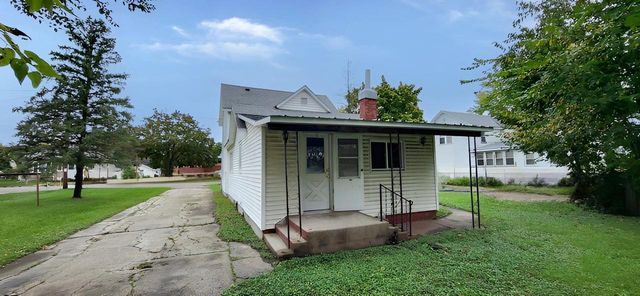 407 W oak Street, Sparta, WI 54656