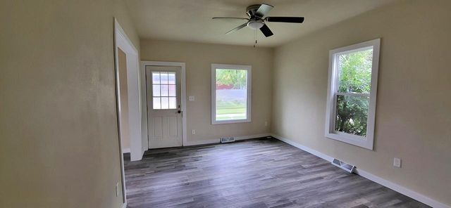 407 W oak Street, Sparta, WI 54656