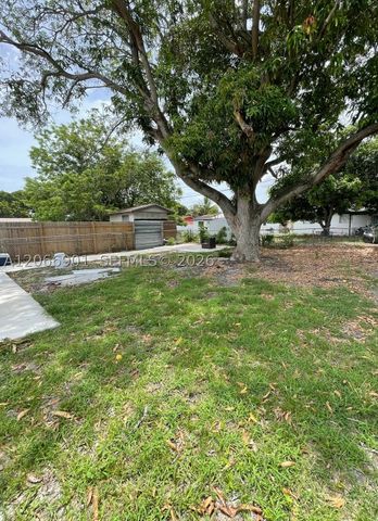 5271 NE 8th Ter, Deerfield Beach, FL 33064