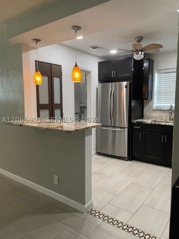 5271 NE 8th Ter, Deerfield Beach, FL 33064