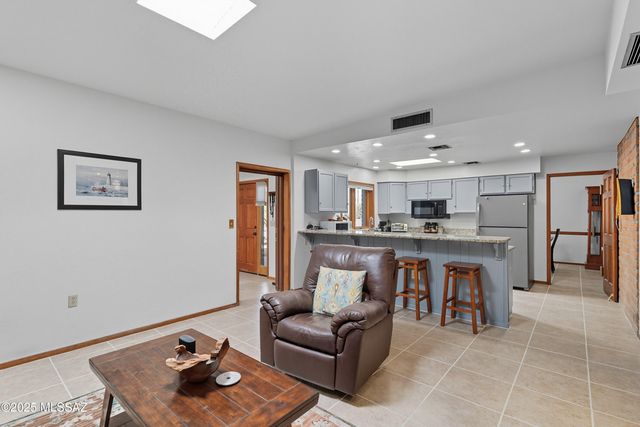 10301 N Camino De Oeste, Tucson, AZ 85742