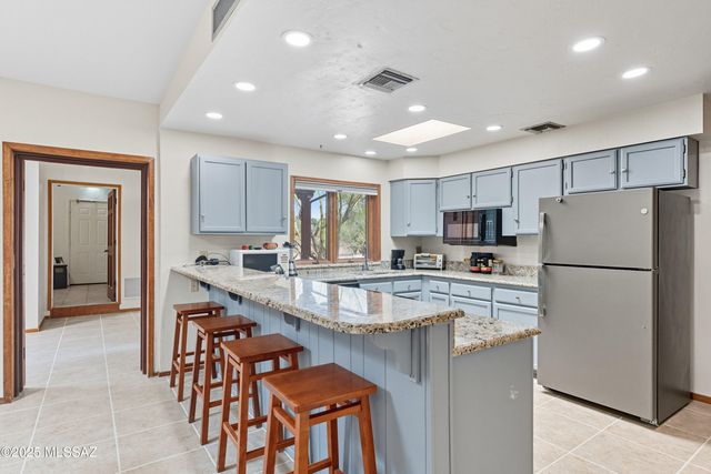 10301 N Camino De Oeste, Tucson, AZ 85742