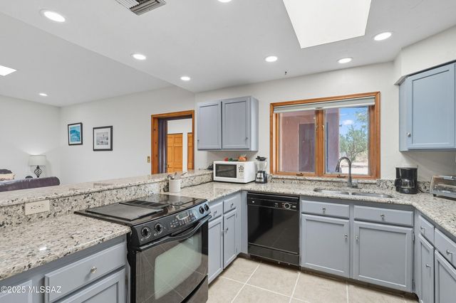10301 N Camino De Oeste, Tucson, AZ 85742