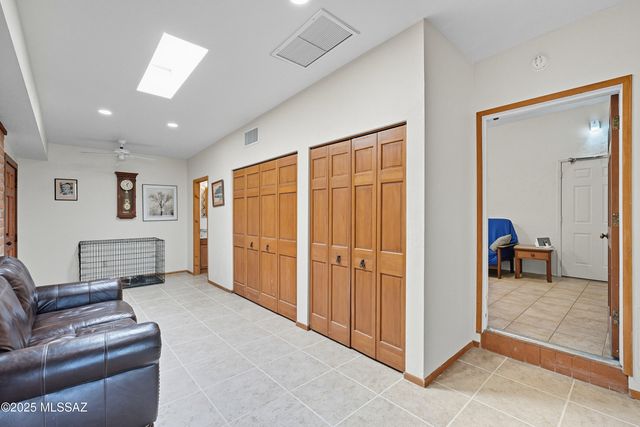10301 N Camino De Oeste, Tucson, AZ 85742