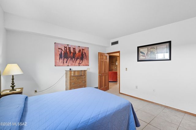10301 N Camino De Oeste, Tucson, AZ 85742