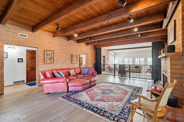 10301 N Camino De Oeste, Tucson, AZ 85742