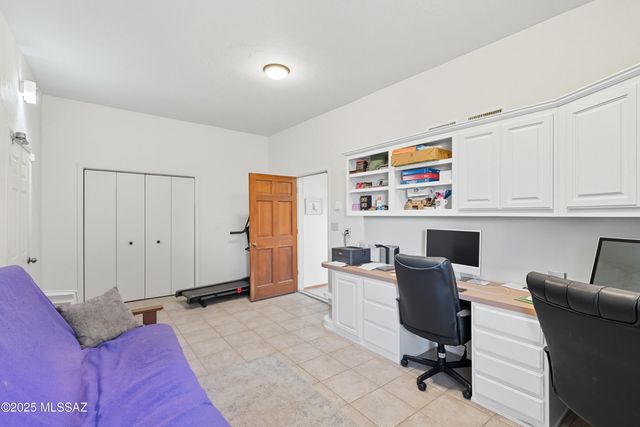 10301 N Camino De Oeste, Tucson, AZ 85742