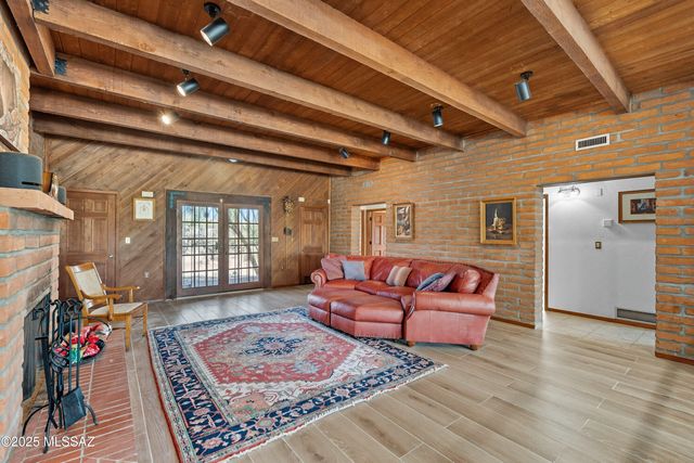 10301 N Camino De Oeste, Tucson, AZ 85742
