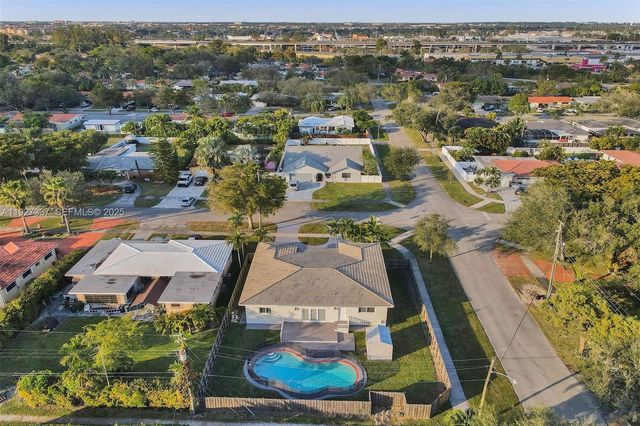 1102 Meadowlark Ave, Miami Springs, FL 33166