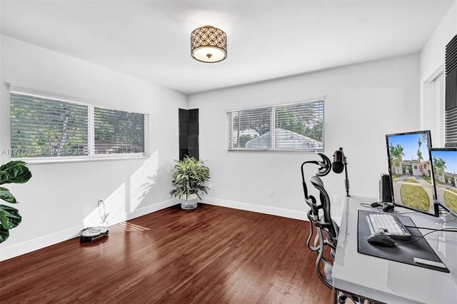 1102 Meadowlark Ave, Miami Springs, FL 33166