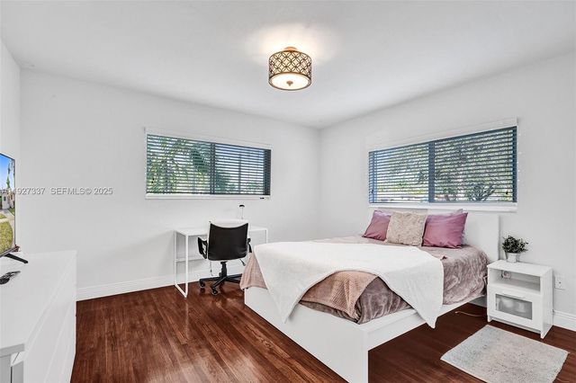 1102 Meadowlark Ave, Miami Springs, FL 33166