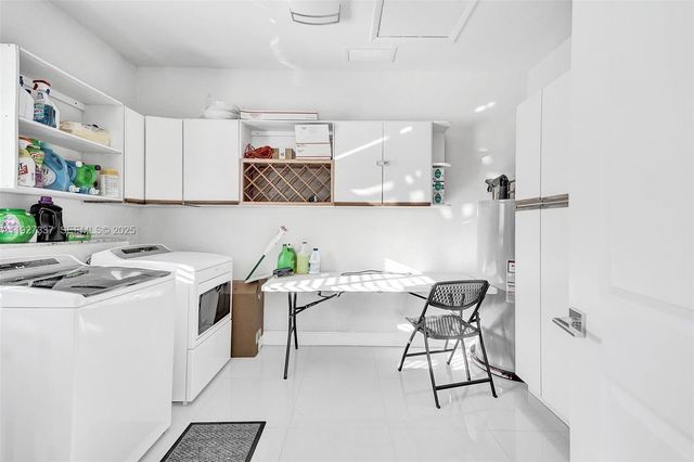 1102 Meadowlark Ave, Miami Springs, FL 33166